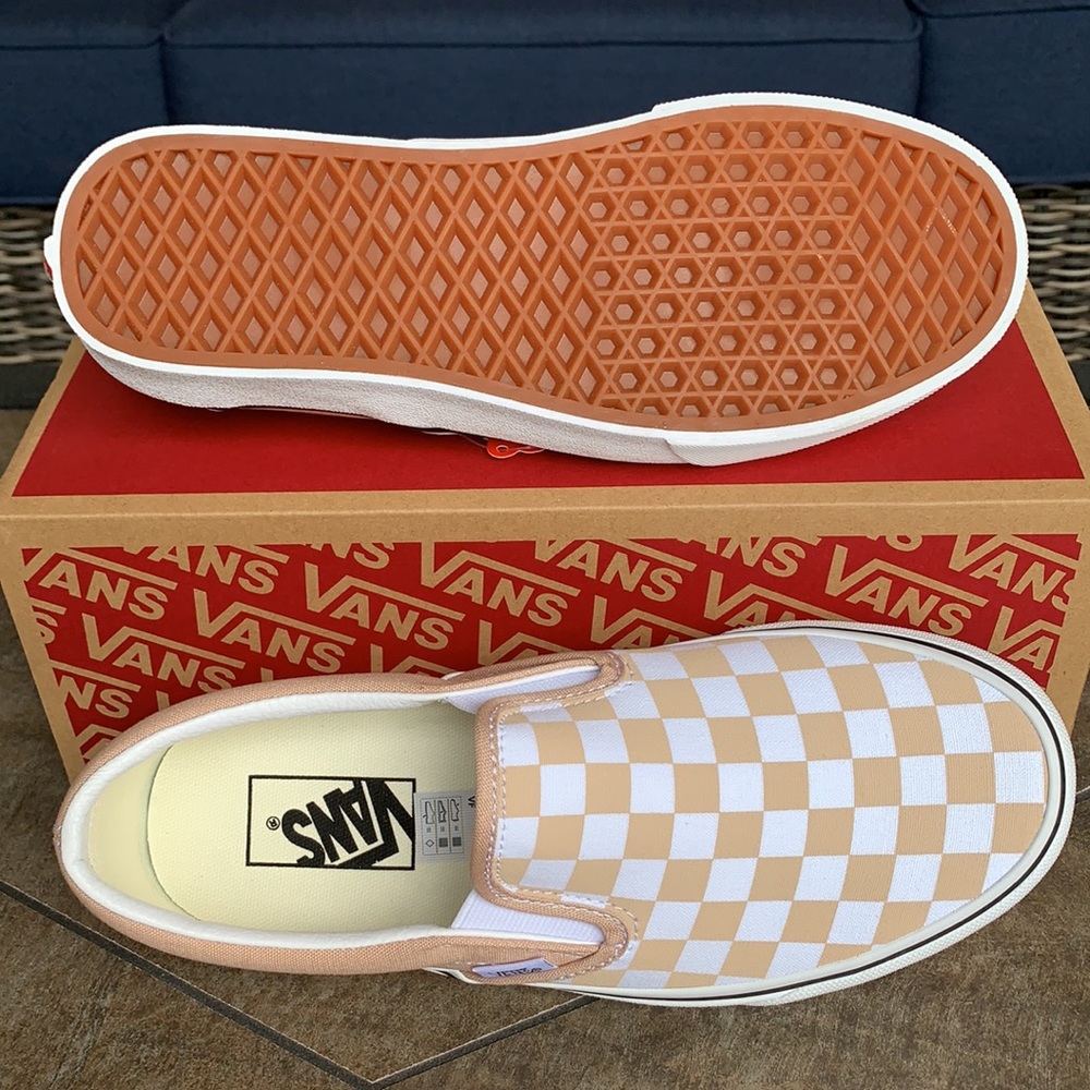 Vans Men’s Classic Slip-On (Checkerboard) Frappe/True Whit
VN0A38F7QC0
sneakers - Picture 6 of 16